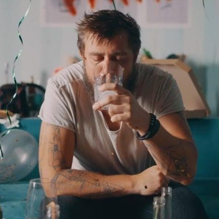 scottsdale az man hungover after a night out seeking treatment